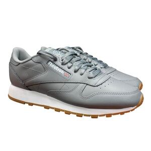Unisex Reebok Classic Leather gray running shoes. New. Size 8.